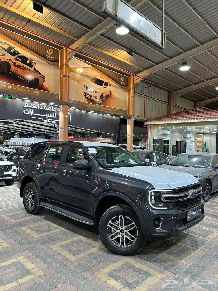 فورد ايفرست نص فل XLT موديل 2025 بنزين كاش وبنك 0