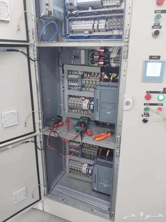 فنى كهرباء كنترول plc 2