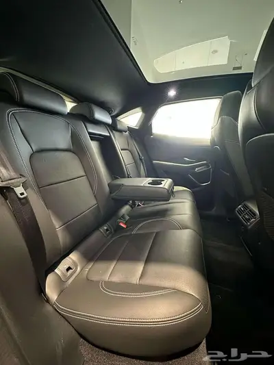 جاكوار E-pace 2024 7