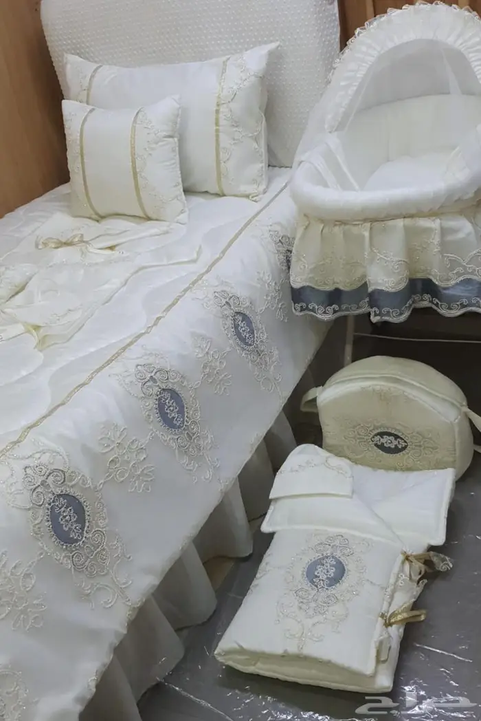 دفعه جديده من مفارش النفاس الراقيه 9