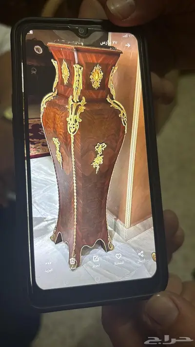 انتيك فاخر جدا جدا جدا طاولات-مداخل- كونسول - بترينات -بوفيه 16