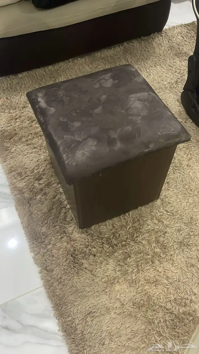 كرسى او طاولة 1