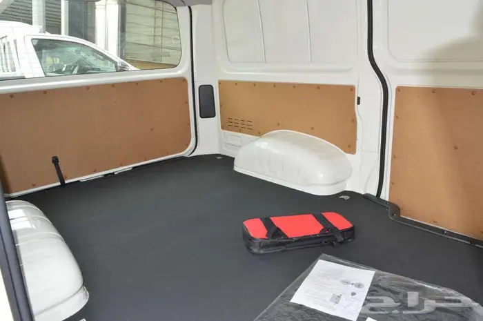 تويوتا باص هايس 2025 ديزل قير عادي عبداللطيف جميل 18