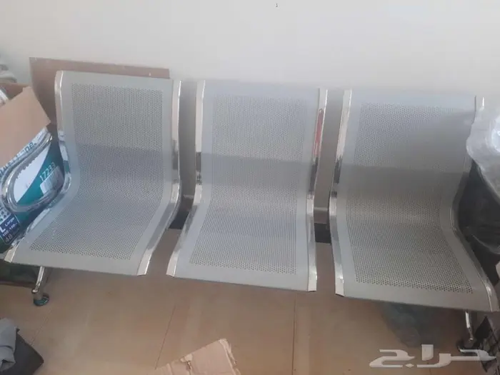 كرسي انتظار 3 مقاعد استانلس ستيل بالدمام 0