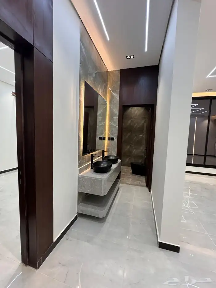 للبيع دور ارضي وعلوي منفصله في الندوه 6