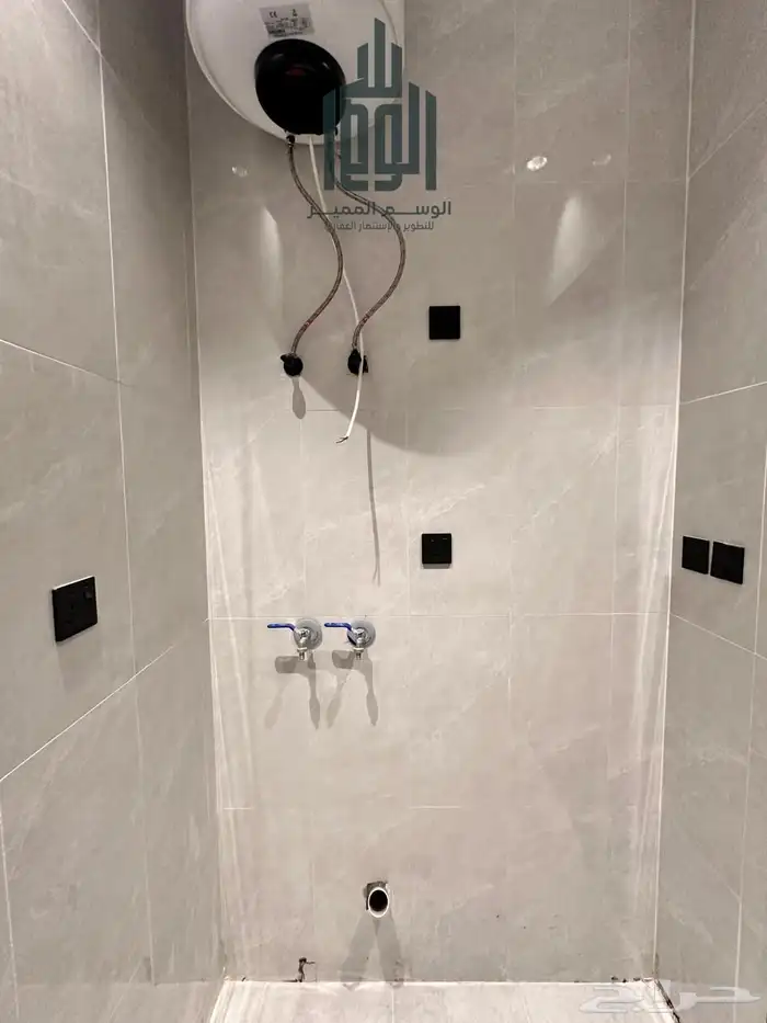 للبيع شقق علوية بحي اليرموك 8