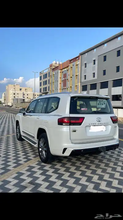 Land Cruiser 2023 GXR L4 3