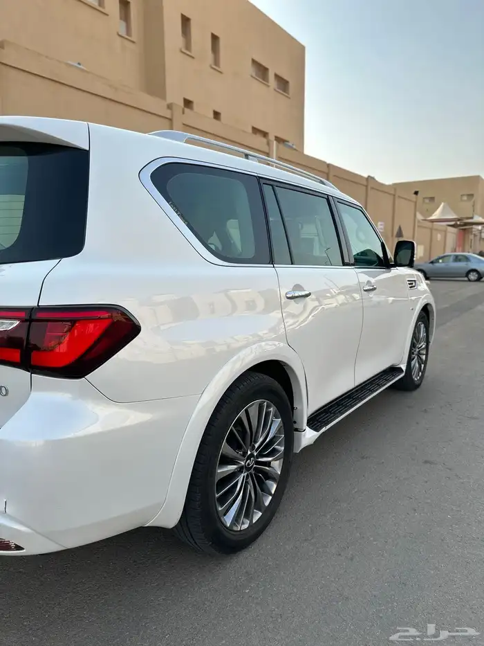 انفنتي QX80 2019 7