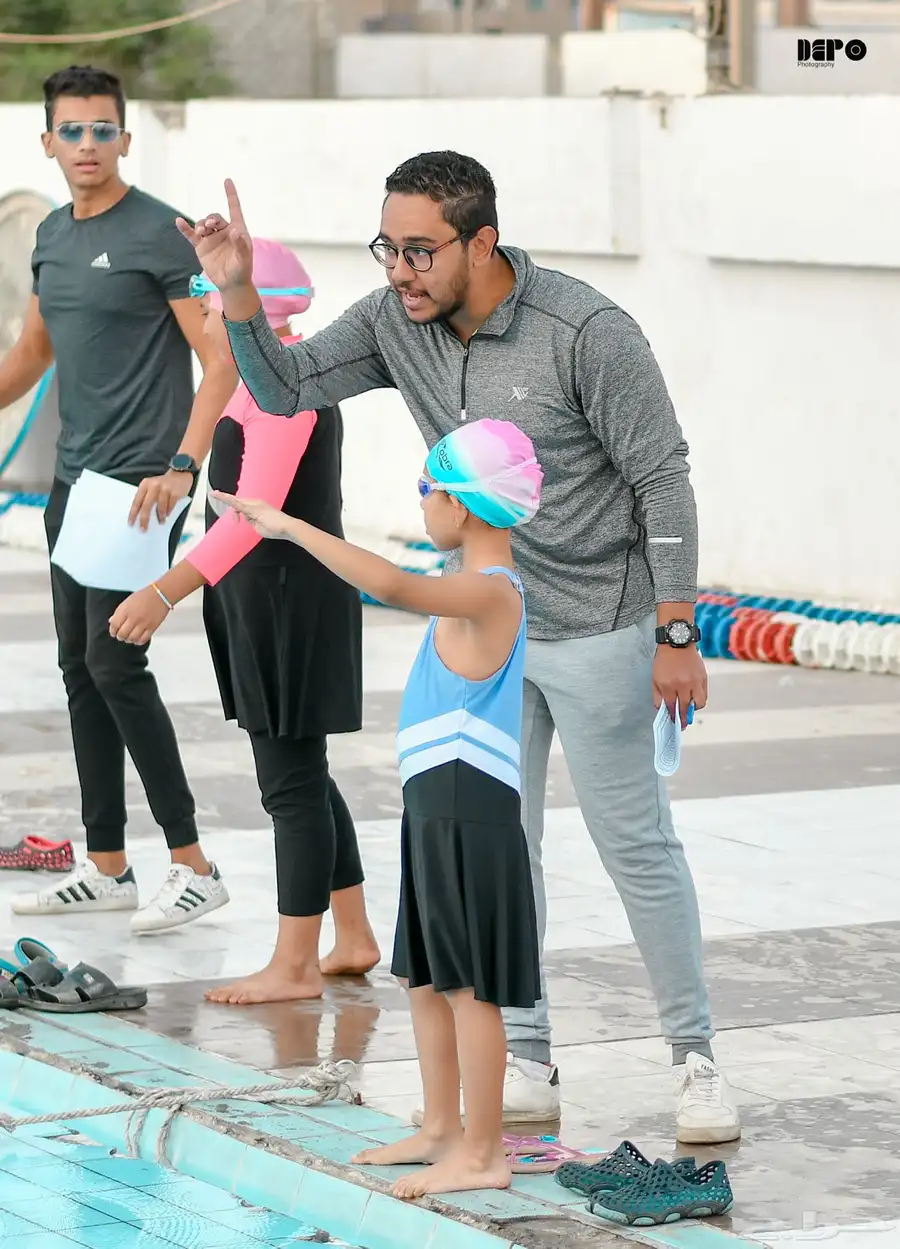مدرب سباحه 4