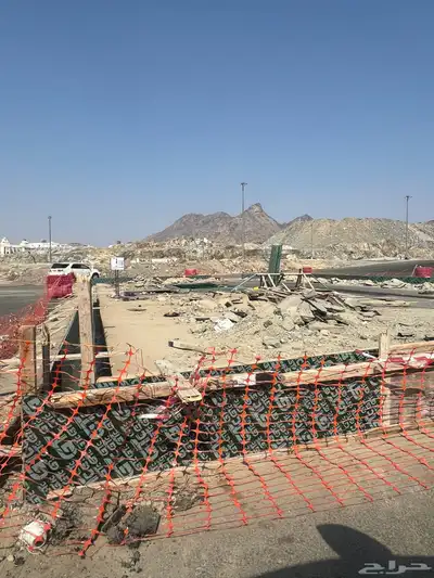 تسوير الأراضي البيضاء حسب اشتراطات البلدية 5