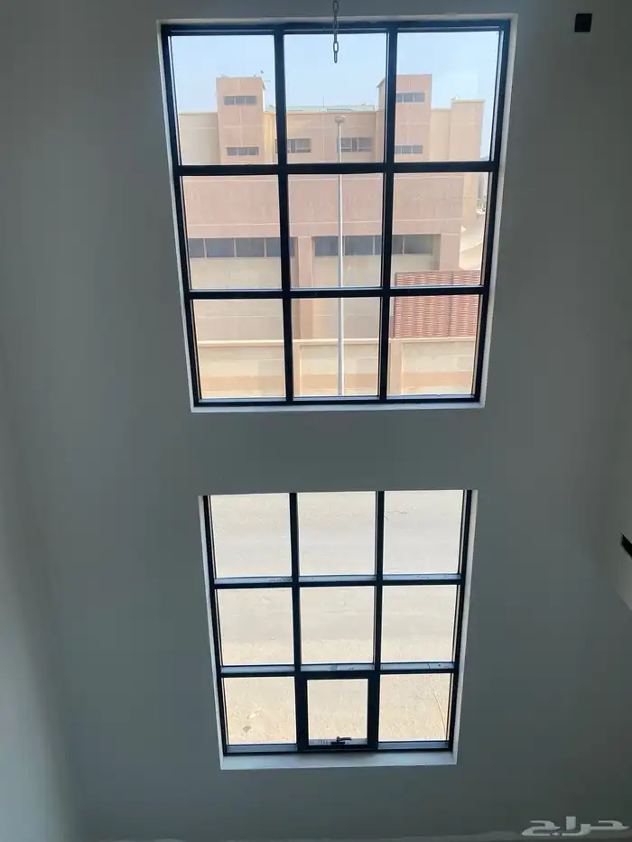 واجهة زجاج استشر 4