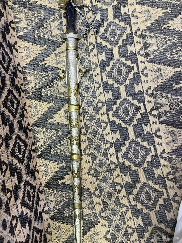 سيف فضه مقبض قرن 3