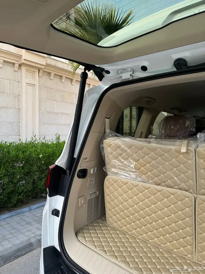 لاندكروزر VX-S 2024جديد 62