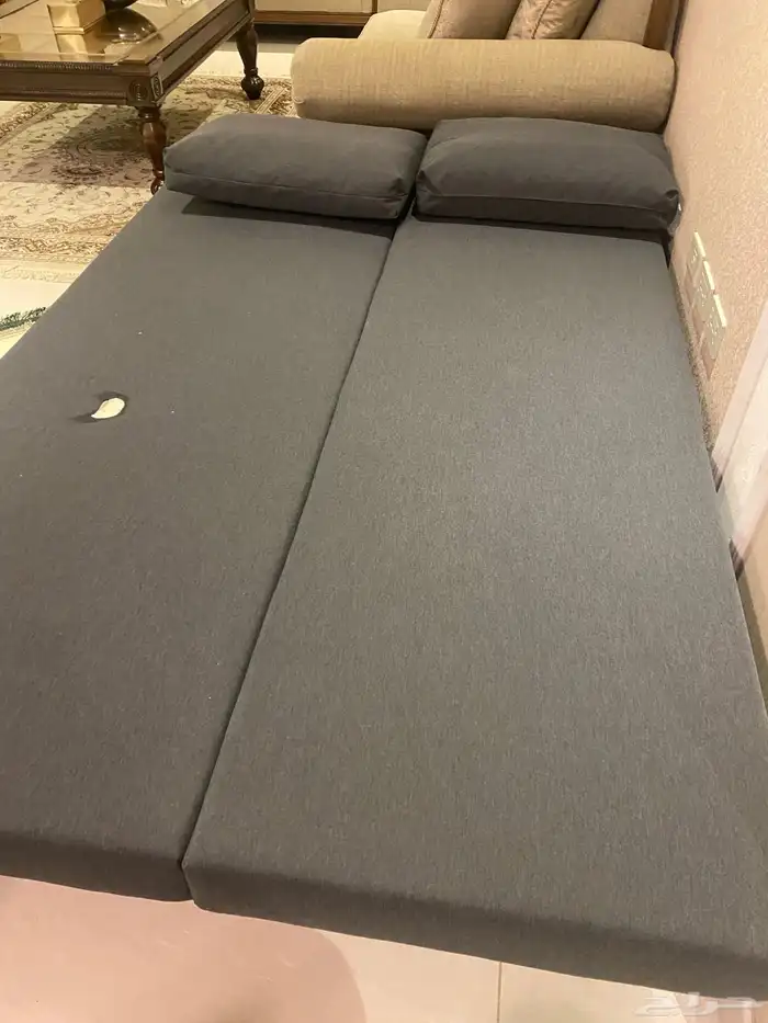 للبيع كنبه مع سرير ومساحة تخزين 3