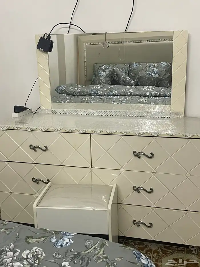 غرفه نوم بحاله جيده استعمال 5 شهور سبب البيع الرحيل 4