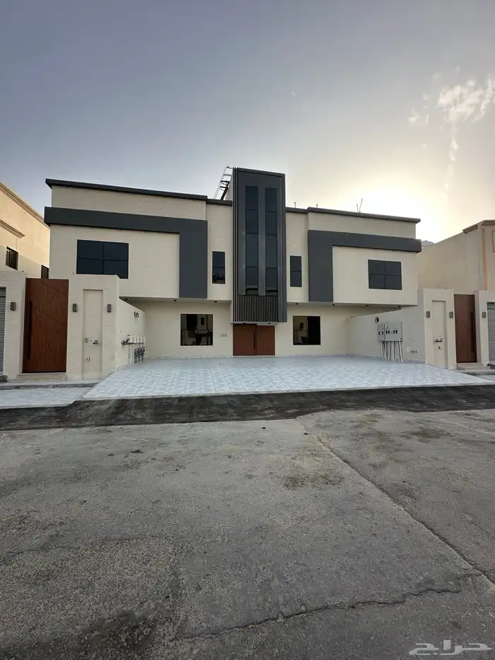 شقق فاخره اربع غرف نوم 1
