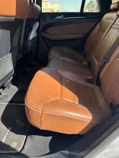 GLE43 10