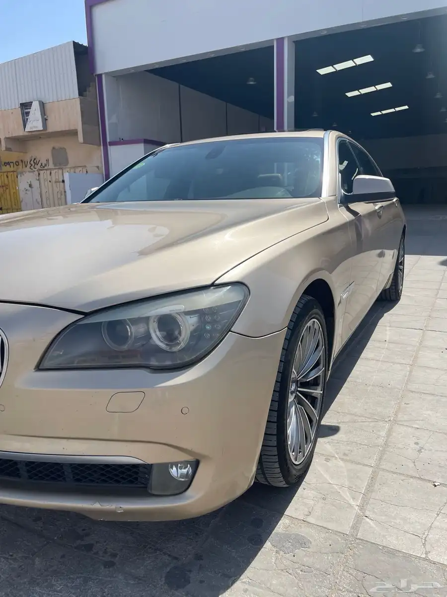 للبيع BMW 730 11