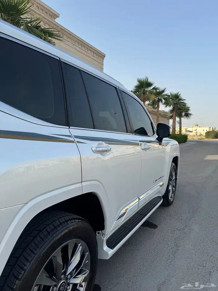 لاندكروزر VX-S 2024جديد 34