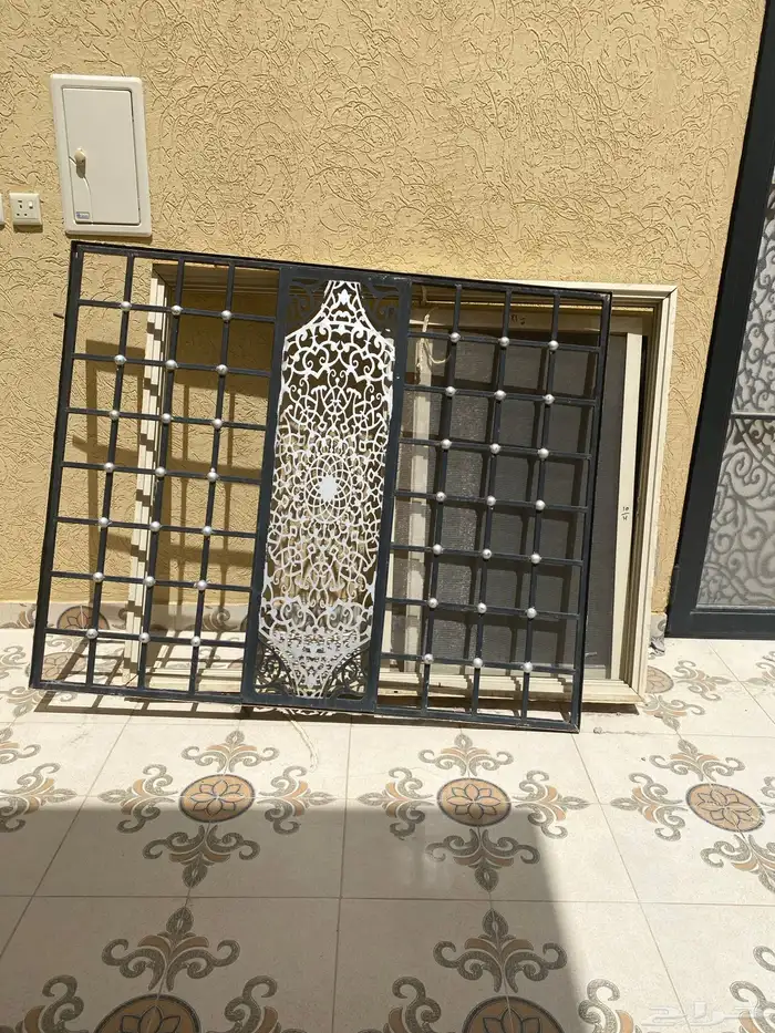 شباك للبيع 0
