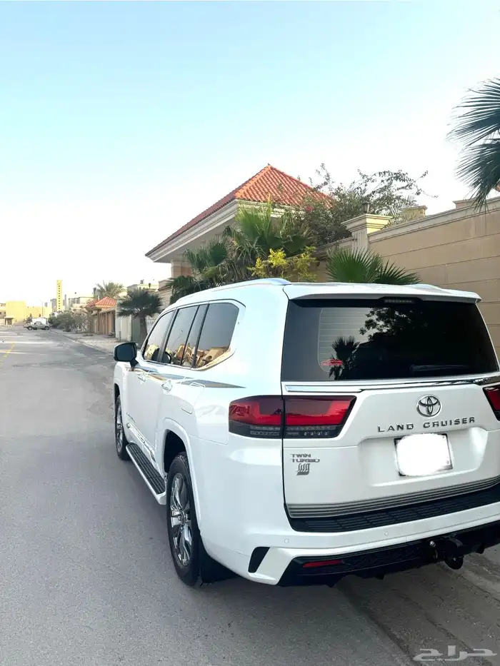 لاندكروزر VX-S 2024جديد 40