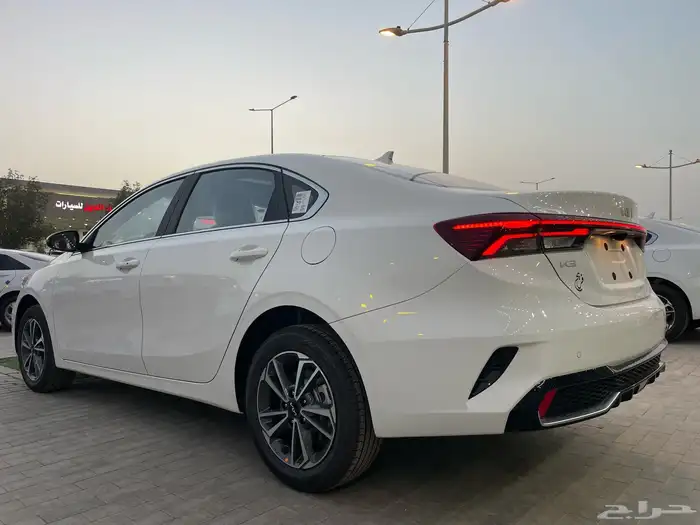 كيا سيراتو(K3) 2024 فل كامل فتحه سقف وارد الصين ( بنزين)1.5L 8
