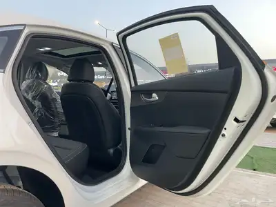 كيا سيراتو(K3) 2024 فل كامل فتحه سقف وارد الصين ( بنزين)1.5L 23