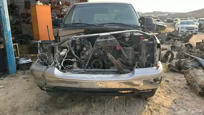 قطع غيار يوكن طويل 2004 تشليح 2