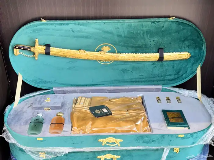 دروع تخرج وهدايا زواج 23