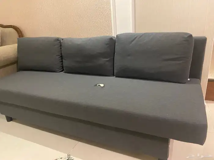 للبيع كنبه مع سرير ومساحة تخزين 0