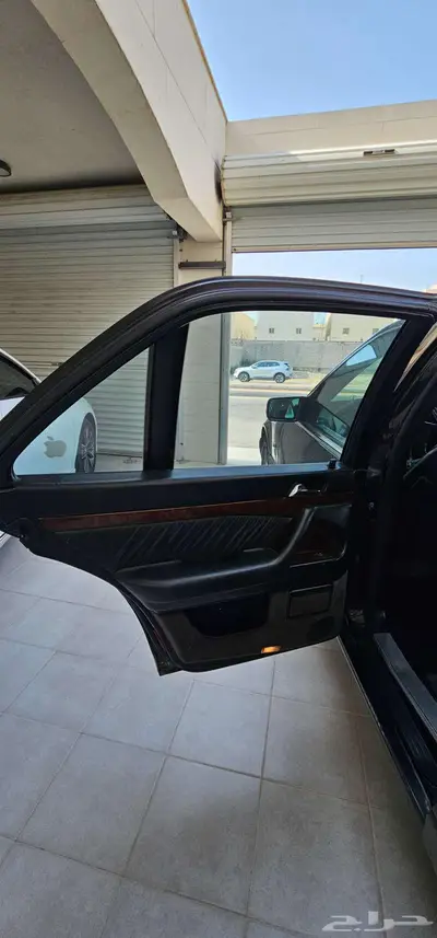 للبيع مرسدس شبح موديل 98 20