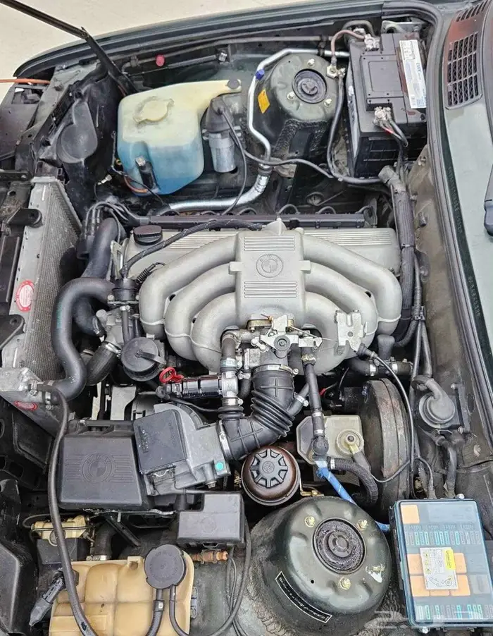 للبيع بي ام دبيلو موديل 1990 BMW 3 series 320i اعلان 4049 11