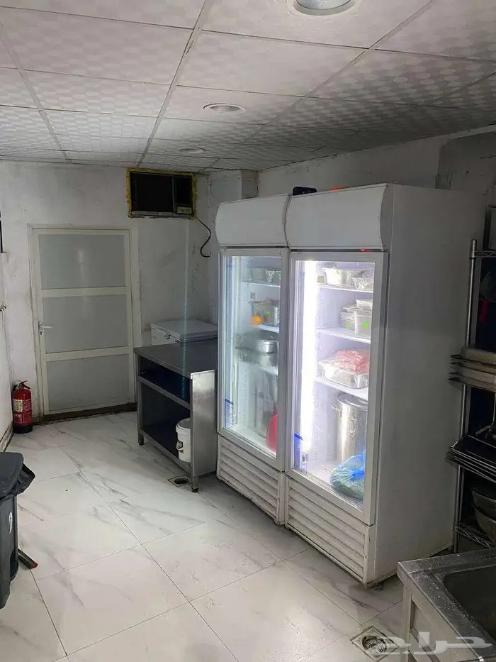 مطعم للبيع بموقع خيالي وعالمي 36