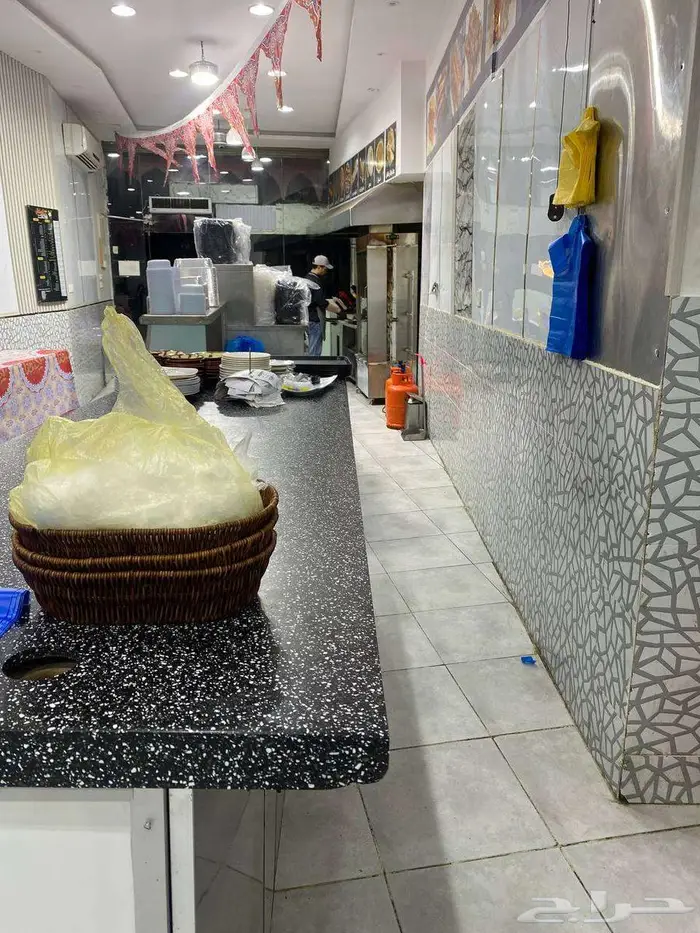 مطعم للبيع بموقع خيالي وعالمي 17