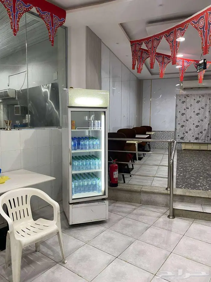 مطعم للبيع بموقع خيالي وعالمي 7
