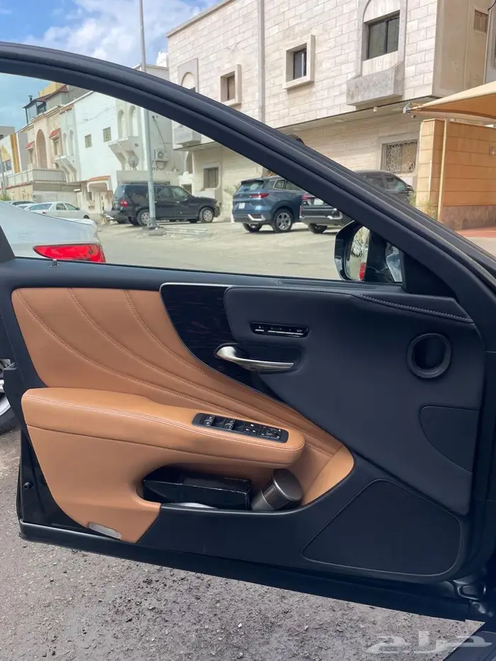 لكزس Ls500 12