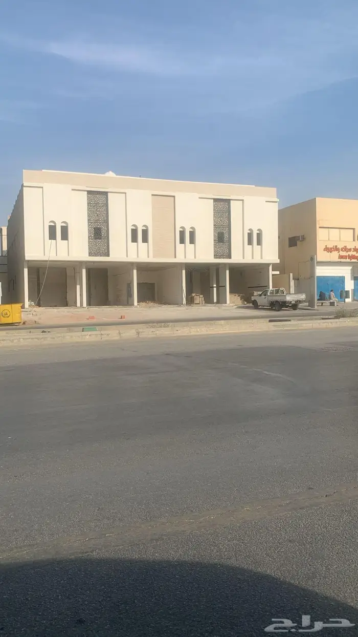 فرصة استثماريه حي النزهه عمارة للإيجار 3