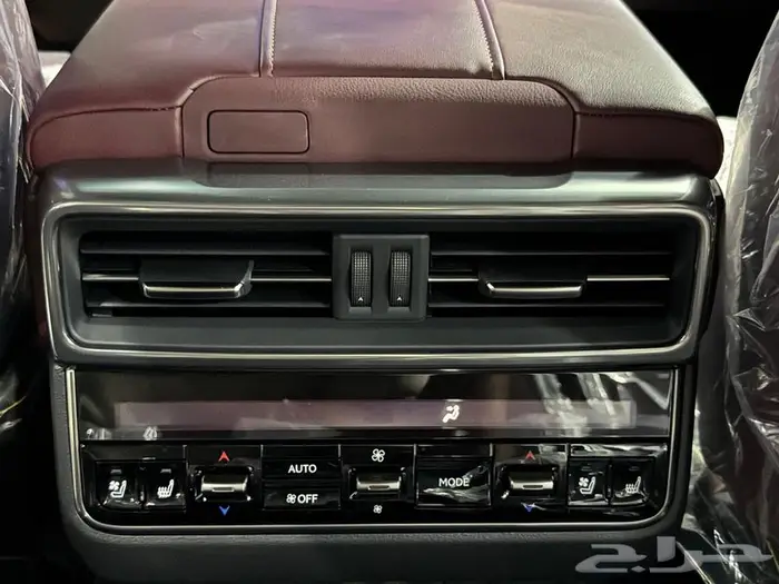 لكزسBB LX600 بريمي 2025 ابيض احمر 21