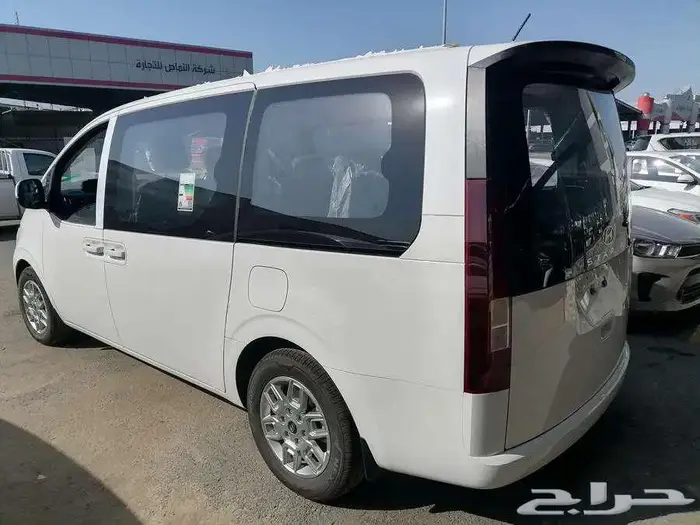 هونداي ستاريا ديزل 9 راكب 2025 9