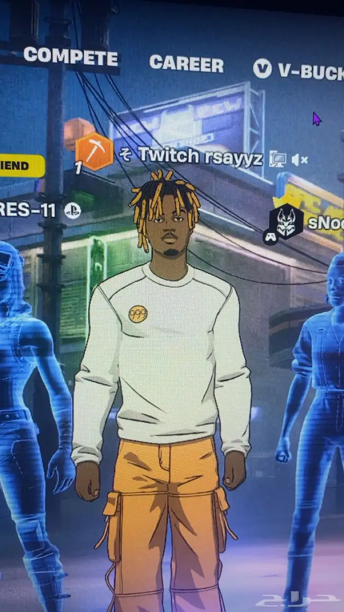 حساب فورت وروكيت فيه اغراض حلوه 0