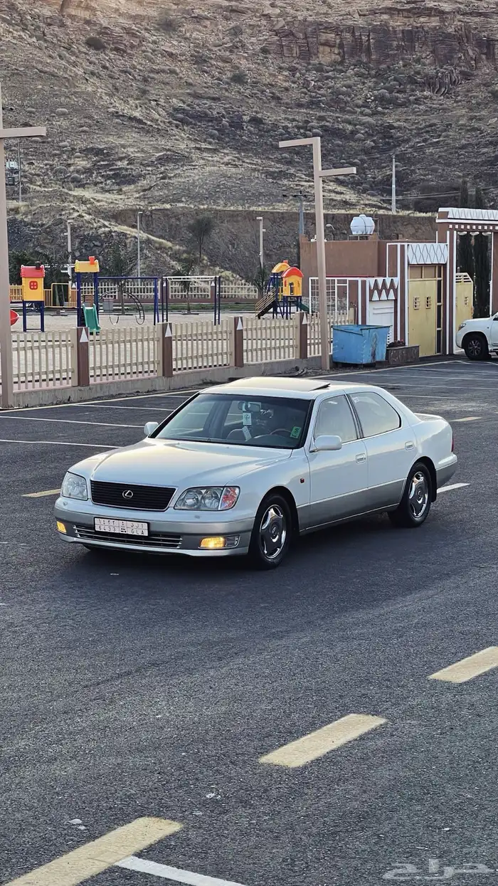 لكزس LS 400 ((مباع )) 2