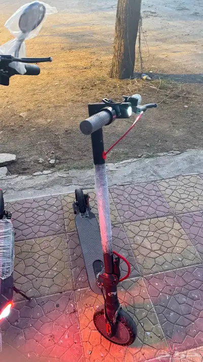 سكوترين كهربائية 11