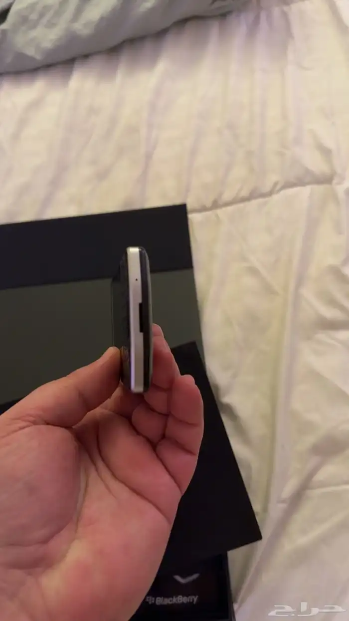 Blackberry Porsche P9983 6