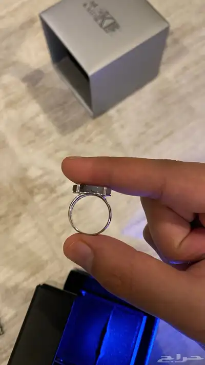 خاتم ملكي مخالب فضة حجر عقيق مموج 2