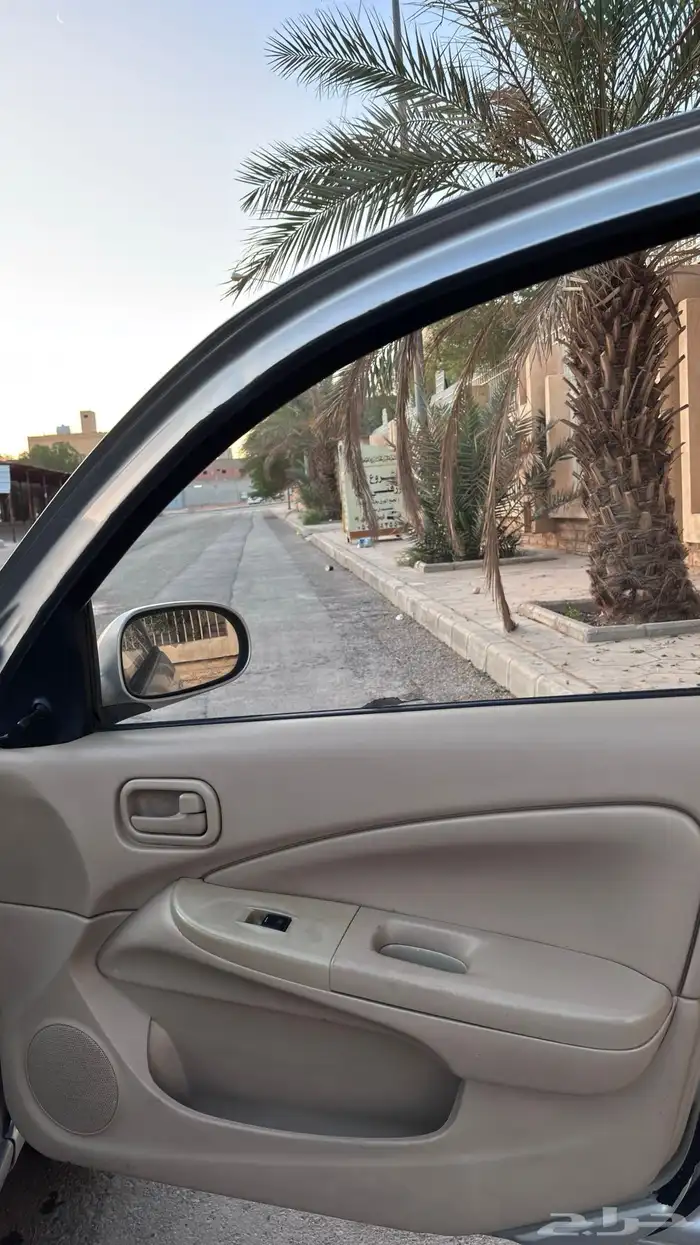 للبيع نيسان صني 2011. (( تم البيع )) 13