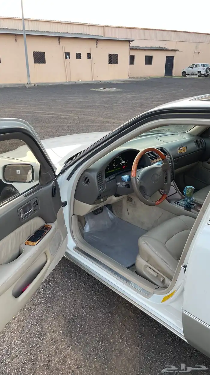 لكزس LS 400 ((مباع )) 17