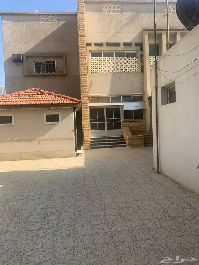 للبيع فلة دورين في فيصلية الطائف 1