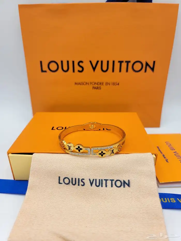 اساور لويس فيتون 10