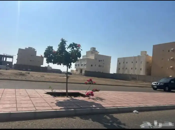 ارض للبيع داخل ثول شارعين قريبه جدا من الكورنيش البحر 2