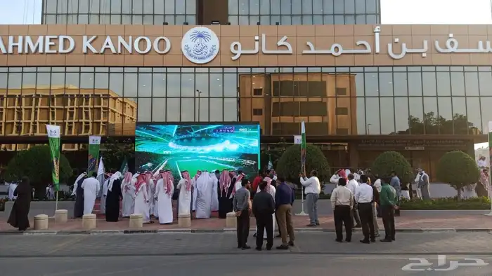 شاشات للإيجار 16